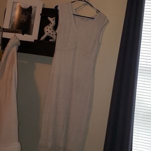 White Sleeveless Dress